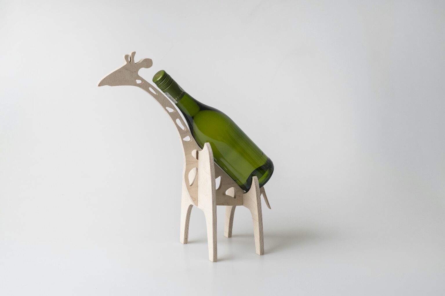 Wooden Giraffe Wine Bottle stand made by Native Decor South Africa